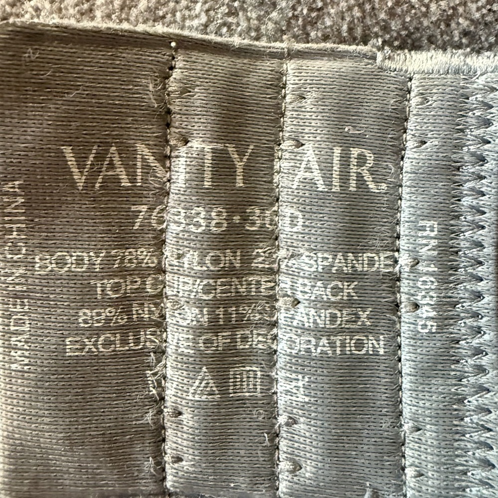 Vanity Fair Gray & white Animal Print Bra very luxurious lined in satin 36D - Picture 13 of 15